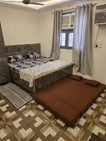 Comfortable studio stay on roof top - Image 4