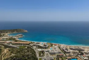 Delta Exclusive Pool Suites - Image 5