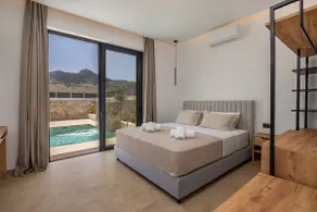 Delta Exclusive Pool Suites - Image 3