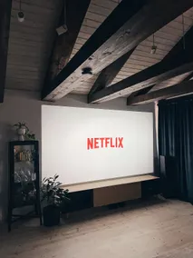 Spacious City Flat — 3BR, Projector, Baby-Ready - Image 3