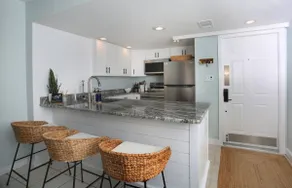 Marinafront Condo w/ Lanai, Pool & Sunset Views - Image 5