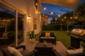 Modern Miami Home Near Hard Rock Sleeps 12 - Image 3