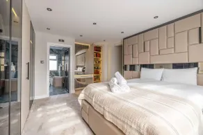 Luxury 1-Bed Close to Ascot, Lego Land M3 M25 A30 - Image 3