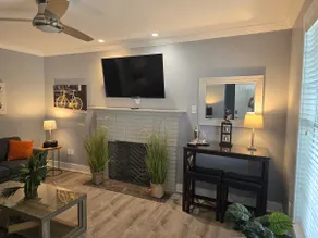 Southern Coastal Estate - Image 4
