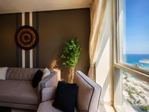 Artful Escape, 2BHK, Sea View@28th Floor In Pearl - Image 2
