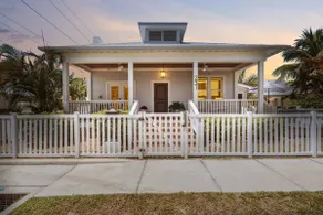 Gold Inn Gorda- Pool Home in Heart of Downtown PG - Image 2