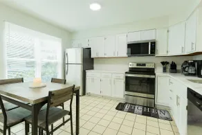 Elegant Stay Near DC & Silver Spring - Image 4