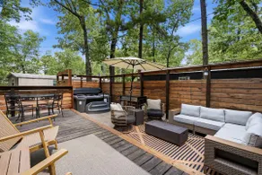 M at the bungalow:Hot Tub, Fire Pit & Private Deck - Image 4