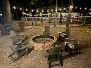 M at the bungalow:Hot Tub, Fire Pit & Private Deck - Image 5