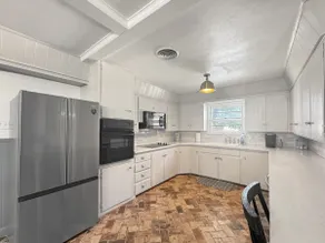 The Magnolia in Lorenzo- 3 bed, 2 bath - Image 2