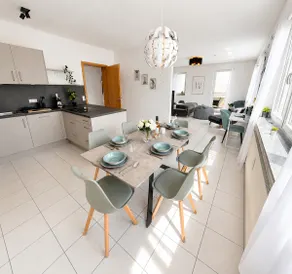 Premium Apt | Trade Fair | 6 guests | Balcony | Parking - Image 4