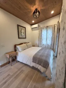 Creekside cabin in the country! - Image 2