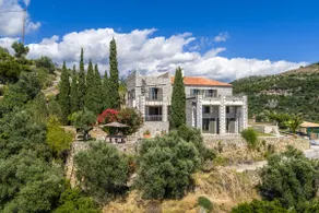 Entire 6 Bed Ensuite Villa - Infinity Pool - Image 4