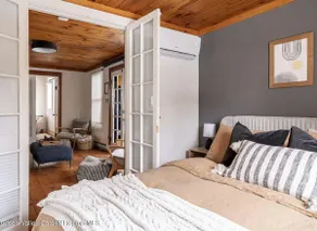 Serene Stream side Cabin | Hunter + Waterfalls - Image 5