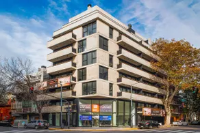 MOT Rentals Design SohoHaus - 3 Lux Lofts 'B' 9 pax - Image 2