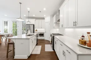 Luxury Alpharetta Retreat - Image 3