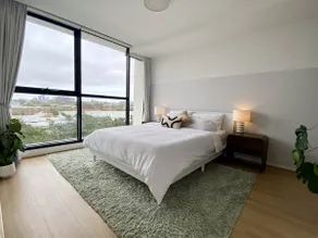 Stylish, Light-Filled Retreat - Image 3