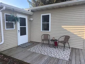 Cozy Mount Joy Stay - Image 4