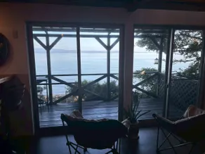 Seaside hideaway | One villa rental limited to one group per day - Image 3