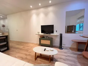 Apartment by the Lagoon | Pool and Garage - Image 3