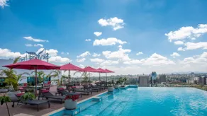 SkyNest by Merlion - 2BR Luxury - Prime Location - Image 5