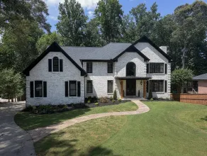 Lakefront 6br • Hot tub • Swim Spa • Dock • Sauna - Image 2