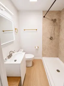 Large 6BR House for Teams & Families Near Canton - Image 5