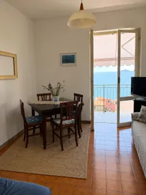 Horizon over the sea. Tellaro Apartment, Lerici - Image 3