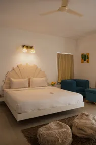 The House Of Mirasol - Image 5