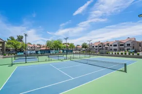 Spring Training Oasis King Bed Near Kierland - Image 3
