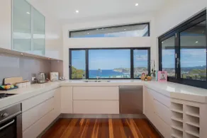 Avoca Infinity—Expansive Haven with Ocean Panorama - Image 5