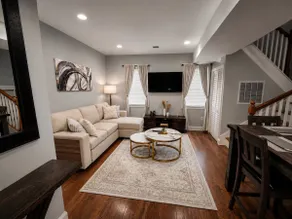 4BR Duplex | 15 Min to NYC | Near MetLife - Image 4