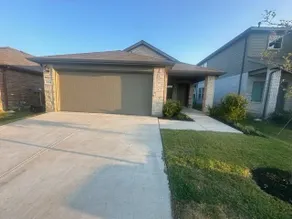 Modern TX Home-Sleeps 8, Lake, Pool, Stockyards - Image 2
