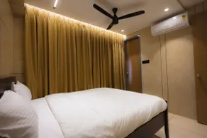 Emerald Skyline | 1 BHK Apartment | Cozy & Quite - Image 2