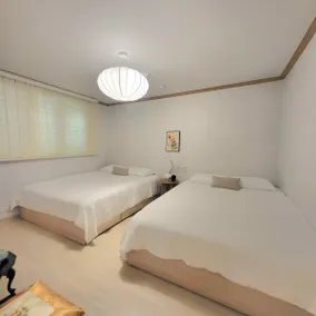 [Maximum 8 people, 3 rooms] Gocheok Dome on foot, Hongdae and Yeouido 20 minutes, free luggage storage, groups, families - Image 3