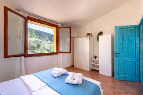 Detached villa - Image 3