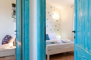 Detached villa - Image 2
