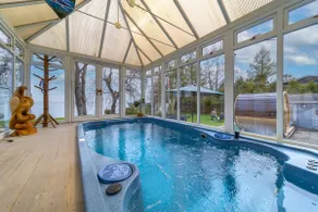Lakefront 4BR plus Den Retreat with Swim Spa Sauna & Games - Image 4