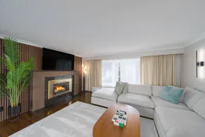 Lakefront 4BR plus Den Retreat with Swim Spa Sauna & Games - Image 3