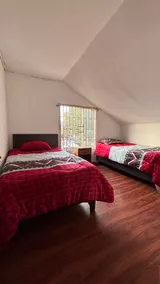 Guest house with excellent space - Image 4