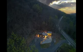 The Perch, Rustic Mountain Cabin in Seneca Rocks - Image 2