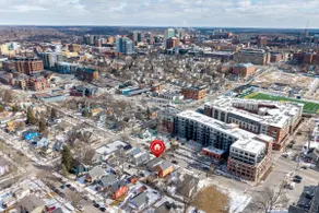 Walk Everywhere: Campus, Stadium, and Downtown Restaurants - Image 5