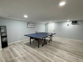 A spacious place packed with entertainment - Image 2