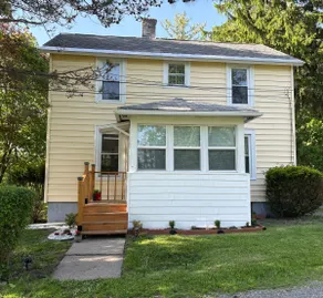 Cozy Home Just Outside Auburn & near Skaneateles - Image 2