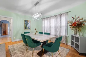 Luxury 5BD/2BA Near Obama Center free Wine&Parking - Image 4