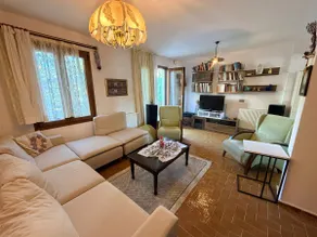 Duriye s House Cozy House with Garden in Urla - Image 3