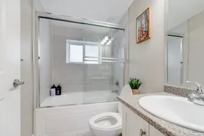 Quiet 2BR Suits in Vancouver with Private Entry - Image 5