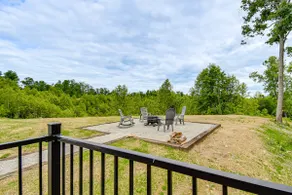 Sunset Climb & Hike: Red River Gorge Cabin w/ Deck - Image 3