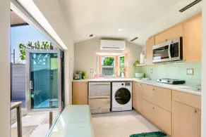Earthy Artisan Cottage w/AC, Pet Yard & 1-Car Spot - Image 2
