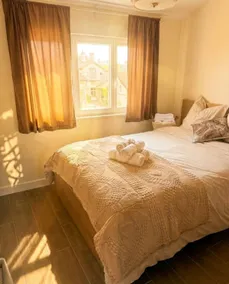 Comfort & Modernity: New, Air-Conditioned & Zen Garden - Image 2